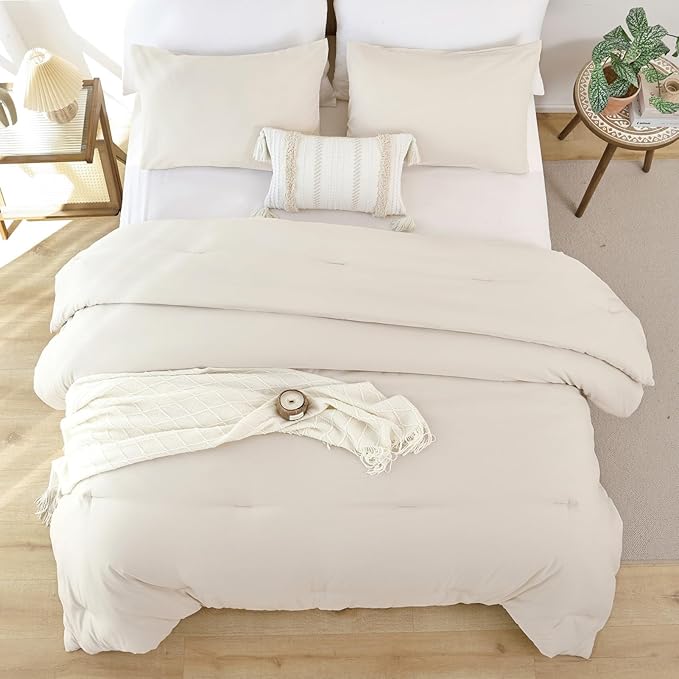 ROSGONIA Oversized King Comforter Beige, 3pcs(1 Boho Comforter & 2 Pillowcases) Soft Lightweight Oversized King Size Comforter Sets All Season Bedding