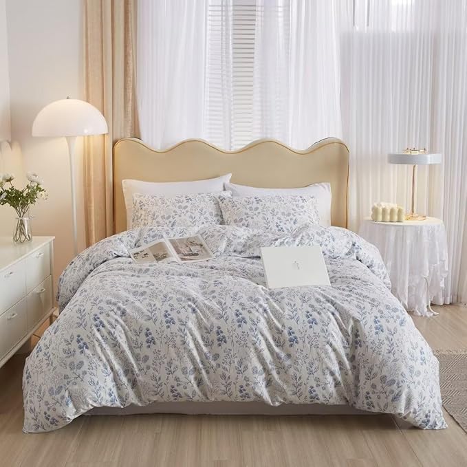 MKXI Queen Comforter Set Cute Blue Floral Bedding Comforter Set White Printed Reversible Soft Comforter Garden Style
