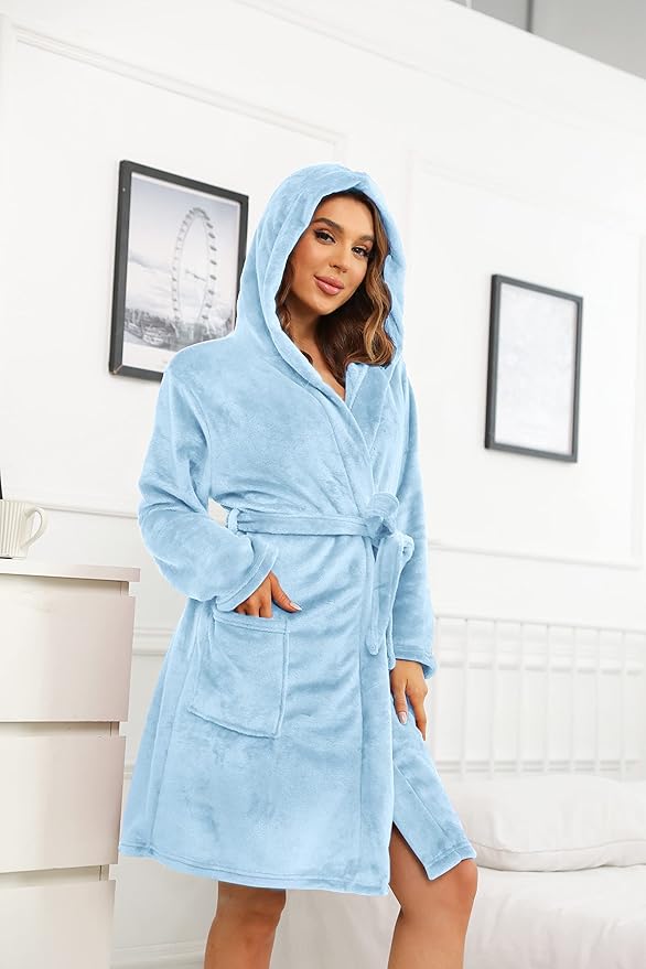 U2SKIIN Women Hooded Fleece Robe, Short Plush Robes for Womens With Hood Soft Warm Spa Bathrobe