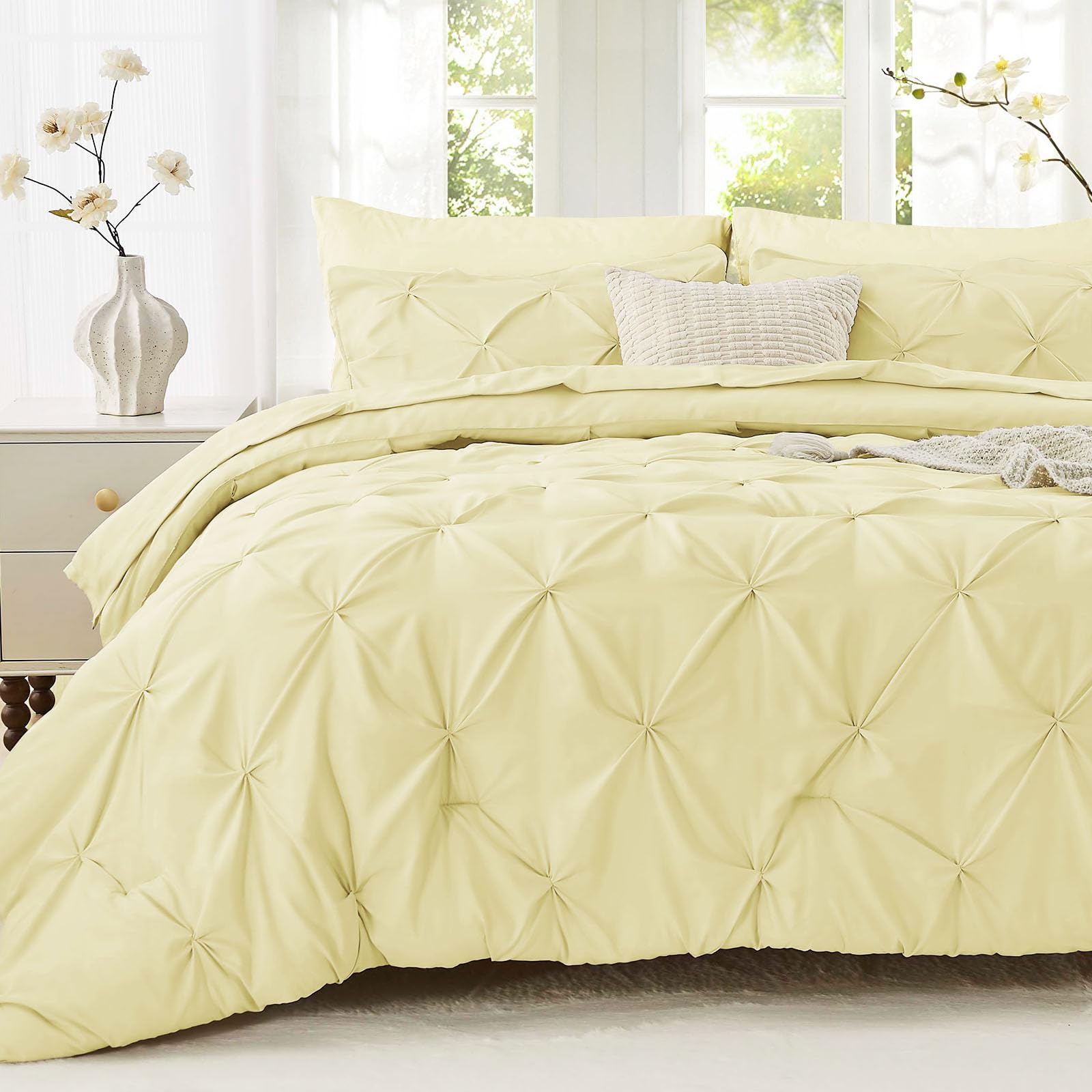 Sasttie Twin XL Comforter Set, 5-Piece Bed in a Bag, Pintuck Bedding Sets for All Season, Includes Comforter, Flat Sheet, Fitted Sheet, Pillowcase and Pillowsham, Beige