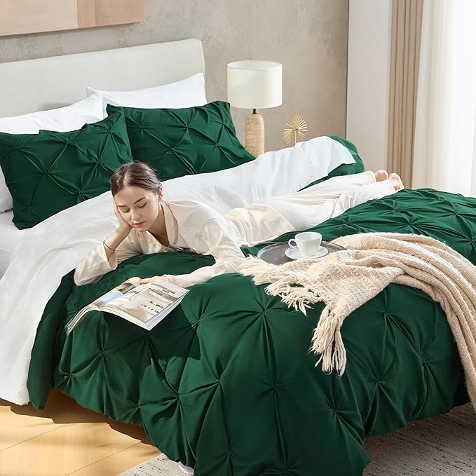 Andency Queen Comforter Set Dark Green, 3 Pieces Pinch Pleat Bedding Comforters & Sets, Pintuck Lightweight Fluffy All Season Bed Set for Women Men Girls(90x90Inch)