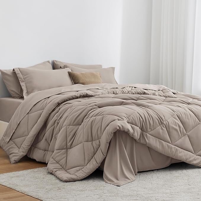 Love's Cabin Burlwood Full Comforter Set, 7 Pieces, All Season, Full Bed in a Bag, Includes 1 Comforter, 1 Flat Sheet, 1 Fitted Sheet, 2 Pillowcases and 2 Pillow Shams