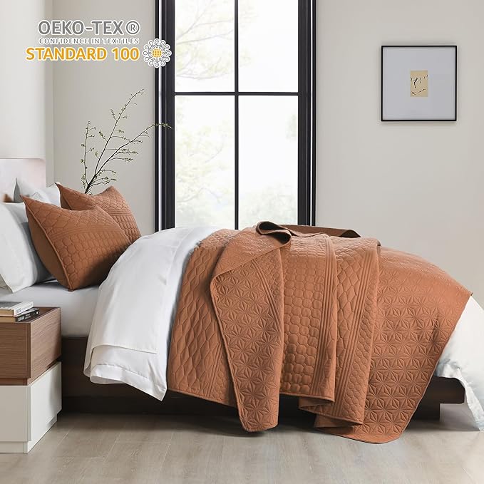 HORIMOTE HOME Burnt Orange Queen Size Quilt Set - Soft Microfiber Bedspread with 2 Shams, Lightweight & All-Season Geometric Coverlet for Cozy Bedding