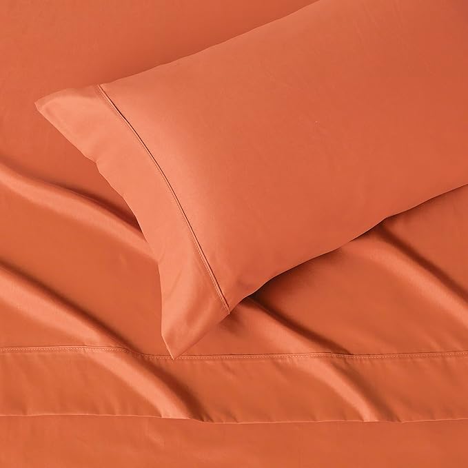 Amazon Basics Lightweight Microfiber 3-Piece Bed Sheet Set, Brick, Solid, Twin XL AmazonBasics