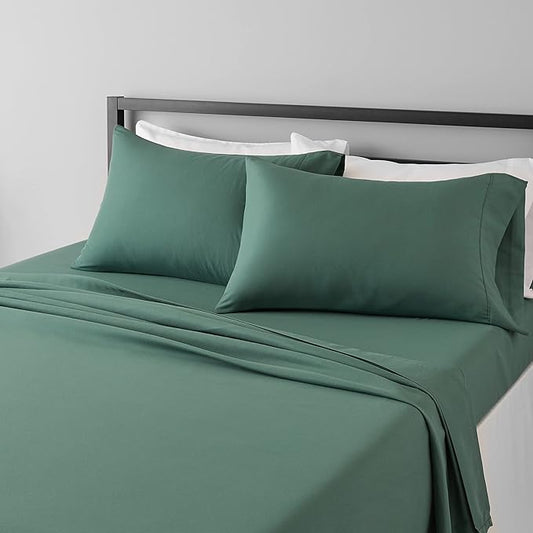Amazon Basics Lightweight Super Soft Easy Care Breathable Microfiber 4-Piece Bed Sheet Set with 14-Inch Deep Pockets, King, Emerald Green, Solid AmazonBasics