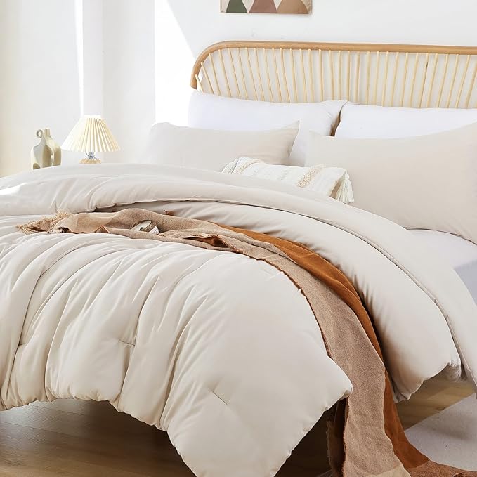 ROSGONIA Oversized Queen Comforter Beige, 3pcs (1 Comforter & 2 Pillowcases) Lightweight Oversized Queen Comforter Sets Bedding Blanket Quilts