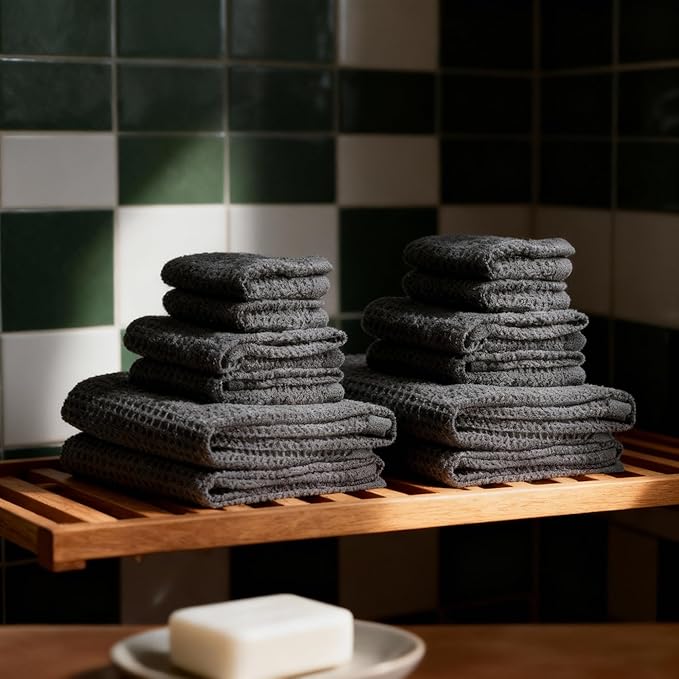 Italic Waffle 12-Piece Family Towel Set – 4 Bath Towels, 4 Hand Towels & 4 Washcloths – Soft, Lightweight, Quick Dry 100% Cotton Waffle Weave for Bathroom & Spa (Charcoal)