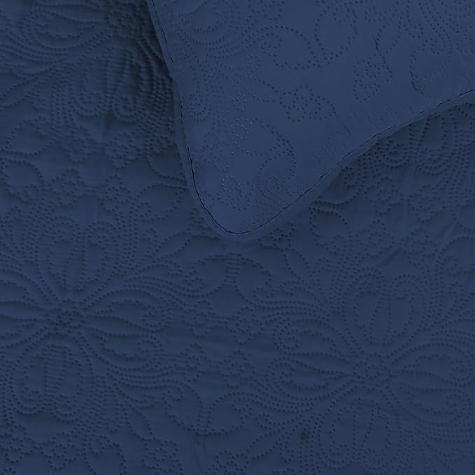 Easy-Going King Size Reversible Quilt Set with 1 Quilt and 2 Pillow Shams, Soft Bed Quilt Cover, Water Resistant Lightweight Microfiber Bedspread, Stain Resistant, Damask-Dark Blue/Light Blue