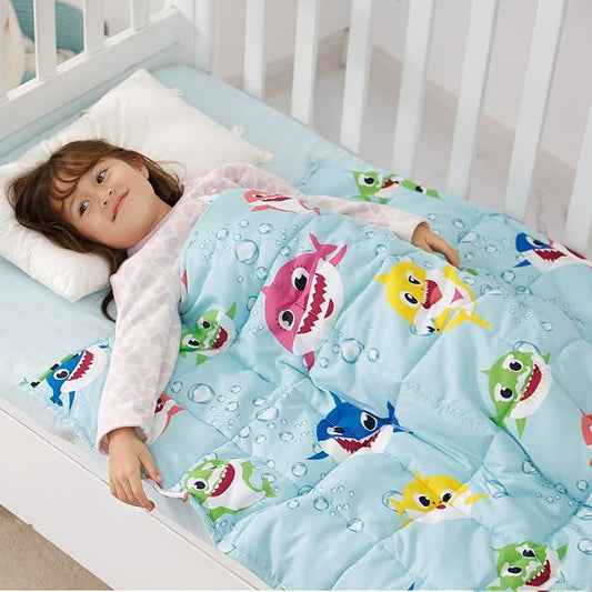 Kivik Weighted Blanket 5lbs, Green Shark Heavy Blanket Throw, Small Weighted Cooling Blankets 5 Pounds, Cute Blanket for All-Season, 36x48 Inches Green