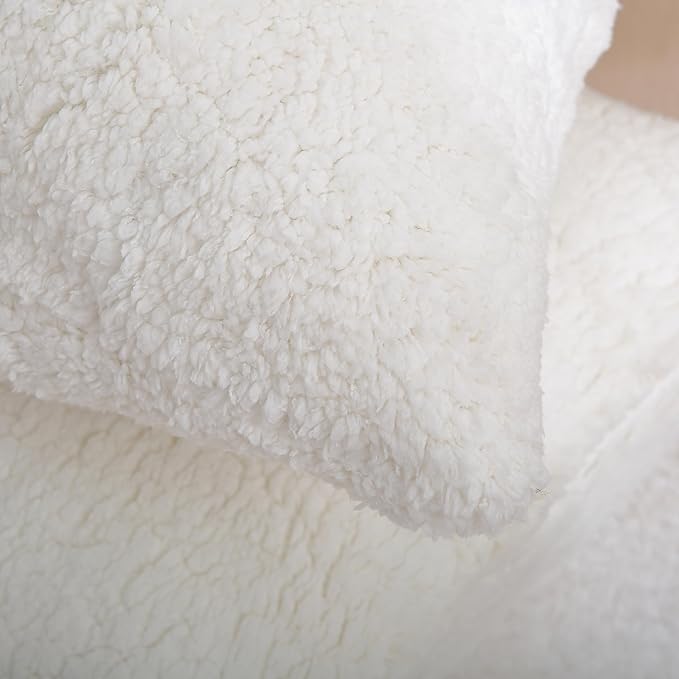Reafort Ultra Soft Sherpa Euro Sham Pillow Case 26"x26" Replacement with Zipper Closure (Cream, 26"x26" Euro Sham)