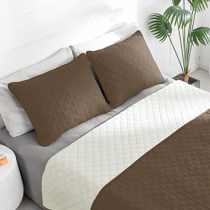 Easy-Going Full/Queen Size Reversible Quilt Set with 1 Quilt and 2 Pillow Shams, Soft Bed Quilt Cover, Water Resistant Lightweight Microfiber Bedspread, Stain Resistant, Camel/Ivory