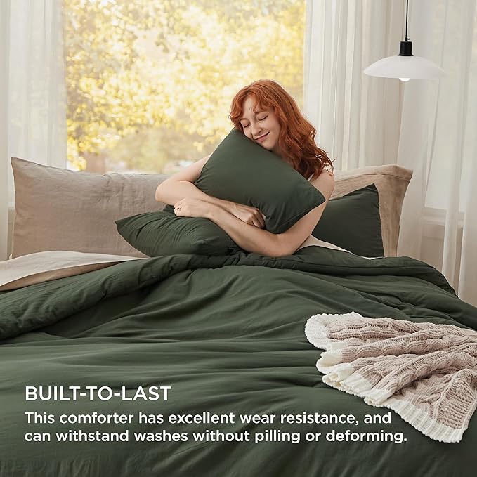 Bedsure Oversized King Comforter Set, Dark Green Soft Prewashed Bedding for All Seasons, 3 Pieces GentleSoft™ Down Alternative Bed Set, 1 Lightweight Comforter (120"x98") and 2 Pillowcases (20"x36")