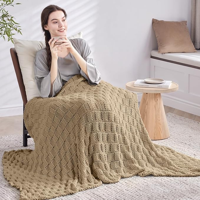Knitted Weighted Blanket for Adult, No Beads Heavy Blanket 50” x 60'' 7lbs, Breathable Chunky Knit Blanket, Cooling Weighted Blanket for Hot Sleepers, Christmas Home Decor (Camel)