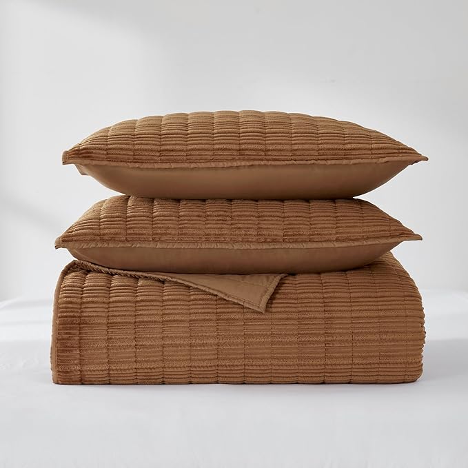 Wonderful Luxury Velvet Quilt - Striped Channel Stitch Caramel Quilt Queen, Soft Corduroy Lightweight Comforter, Pet-Friendly, Tear-Resistant, Bedspread Coverlet Bedding Set for All Season,94"x94"