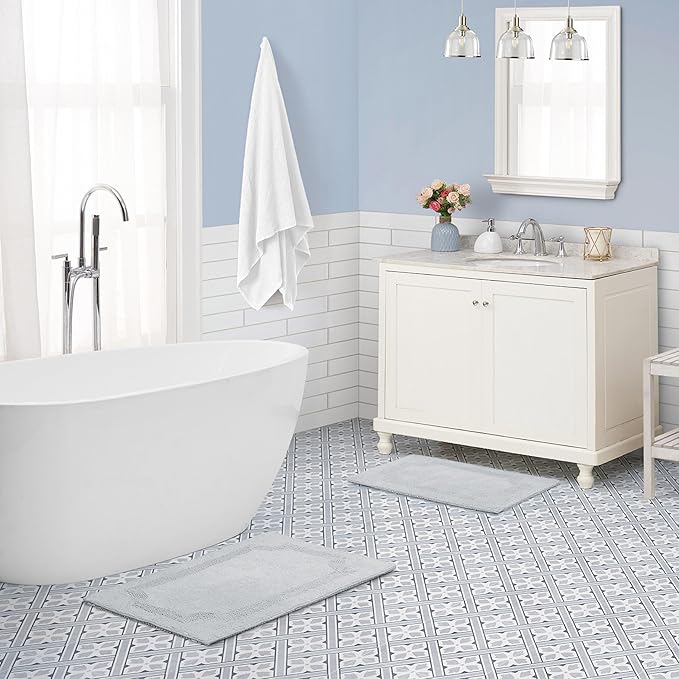 Laura Ashley - Reversible Cotton Bath Mat, Premium Bathroom Décor, Machine Washable Bathroom Rug, Highly Absorbent, 17"x24"/20"x32" 2-Piece Set, Light Grey