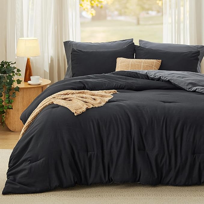 Bedsure Queen Size Comforter Set, Reversible Black Soft Prewashed Bedding for All Seasons, 3 Pieces Warm Down Alternative Bed Set, 1 Lightweight Comforter (90"x90") and 2 Pillowcases (20"x26")