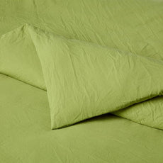 Amazon Basics Brushed Microfiber Comforter Set, Extra Soft with Natural Texture, 3-Piece, Queen/Full, Green