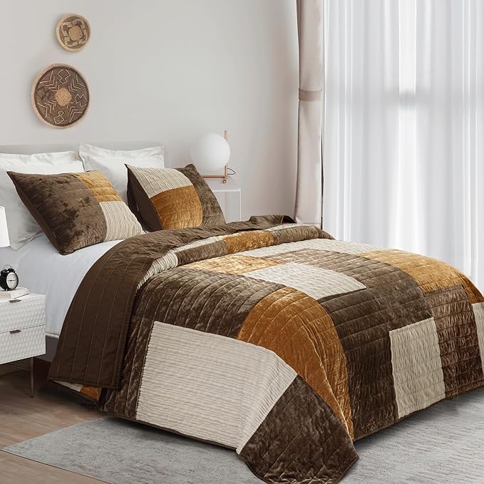 Wonderful Velvet Quilt King Size Patchwork Bedding Set, Caramel Brown Lightweight Comforter Luxury Bedspread Boho Coverlets with Pillow Shams for All Season