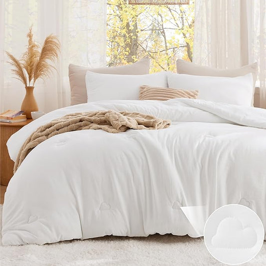 Bedsure King Size Comforter Set White, Soft Prewashed King Bedding, Quilted Comforter with Cloud Design, Down Alternative Comforter for All Seasons, 3 Pieces Bed Set with 2 Pillow Shams
