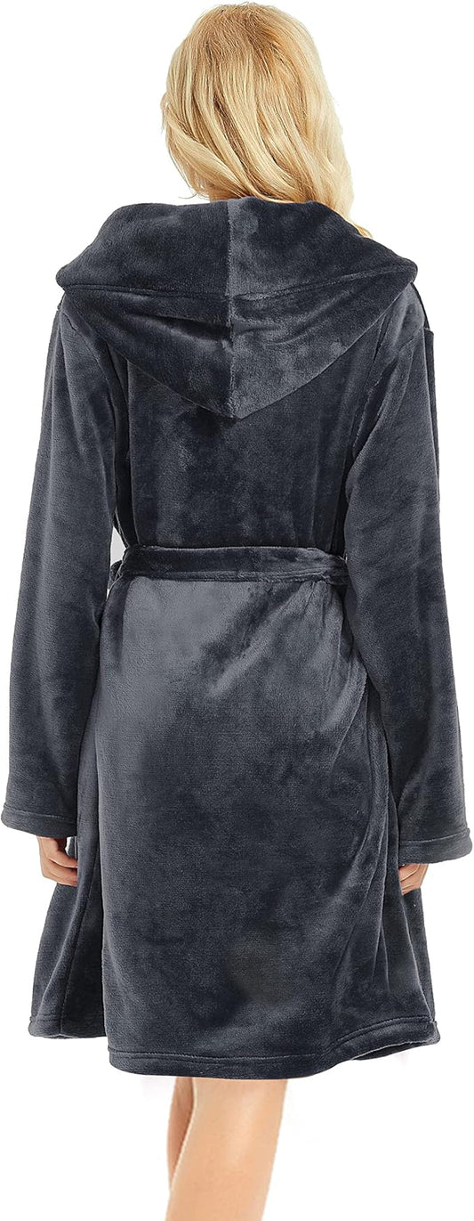 U2SKIIN Women Hooded Fleece Robe, Short Plush Robes for Womens With Hood Soft Warm Spa Bathrobe