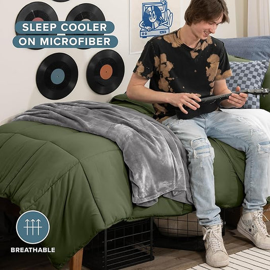 Bare Home Comforter Set - Ultra-Soft - Goose Down Alternative - Premium 1800 Series - All Season Warmth (Twin/Twin XL, Cypress Green)