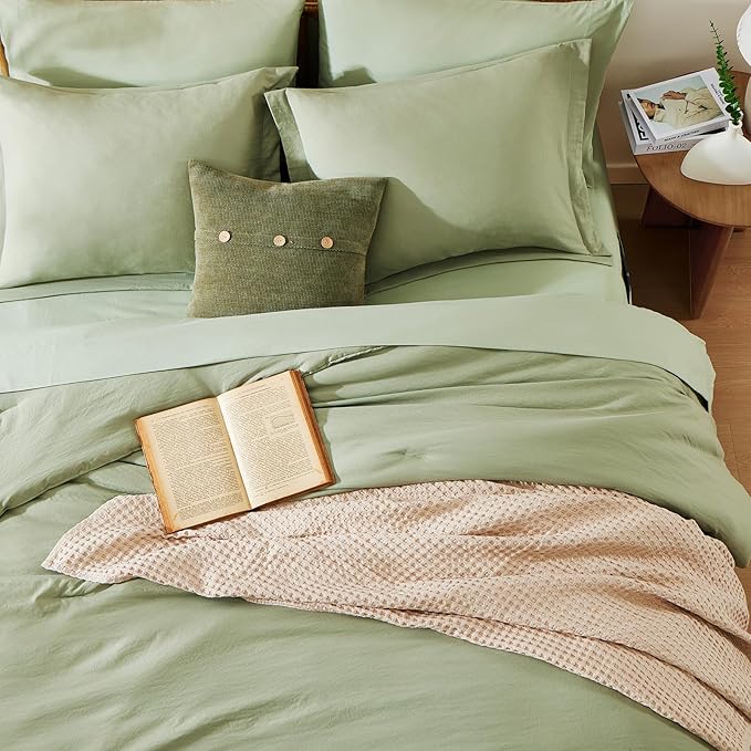 WRENSONGE Queen Comforter Set - 7 Pieces Sage Green Soft Bed in a Bag Queen with Fitted Sheet, Flat Sheet, 2 Pillow Shams, and 2 Pillowcases- Warm Bedding Sets Queen for All Season