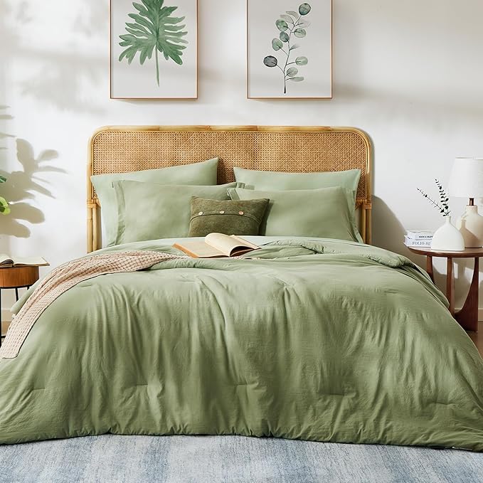 WRENSONGE Oversized Queen Comforter Set - 7 Pieces Sage Green Bed in a Bag Queen with Sheets, 2 Pillow Shams, and 2 Pillowcases- Warm Bedding Sets Queen for All Season