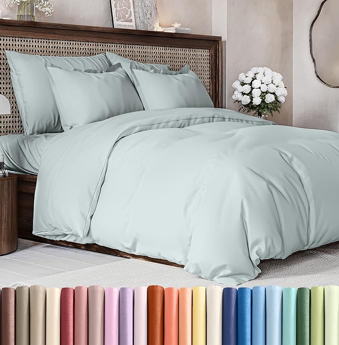 CGK Unlimited Duvet Cover Queen Size Set - Extra Soft Queen Size Duvet Cover 90 x 90 with 2 Pillow Shams - Hotel Quality w/Zipper Closures & Ties - Bedding and Bed Linens Set (Ice Blue)