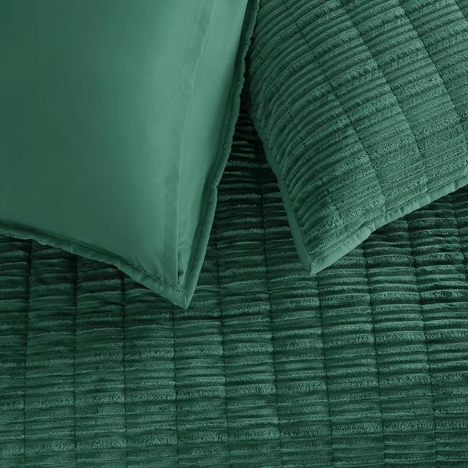 Wonderful Luxury Velvet Quilt - Striped Channel Stitch Forest Green Quilt King, Soft Corduroy Lightweight Comforter, Pet-Friendly, Tear-Resistant, Bedspread Coverlet Bedding for All Season,106"x94"