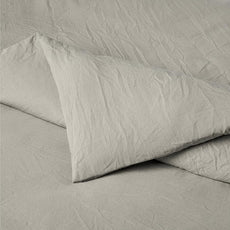 Amazon Basics Brushed Microfiber Comforter Set, Extra Soft with Natural Texture, 3-Piece, Queen/Full, Grey