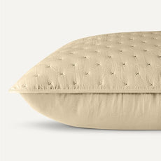 Amazon Basics Brushed Microfiber Quilt Set, Extra Soft with Natural Texture, 3-Piece,King, Beige