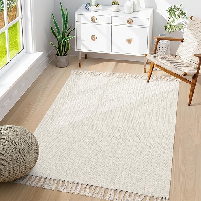 Lahome Boho Rugs for Entryways, 3x5 Kitchen Rug Lightweight Bedroom Rugs Washable Bath Mat with Tassels, Farmhouse Cotton Beige Living Room Low Pile Throw Rug for Laundry Office Decor