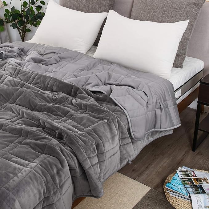OMYSTYLE 15lb Weighted Blanket Queen Size(80''x87'', Double-Sided), Warm Short Plush and Cool Tencel Fabric Reversible Weighted Blanket for Adult - Carry Bag Included