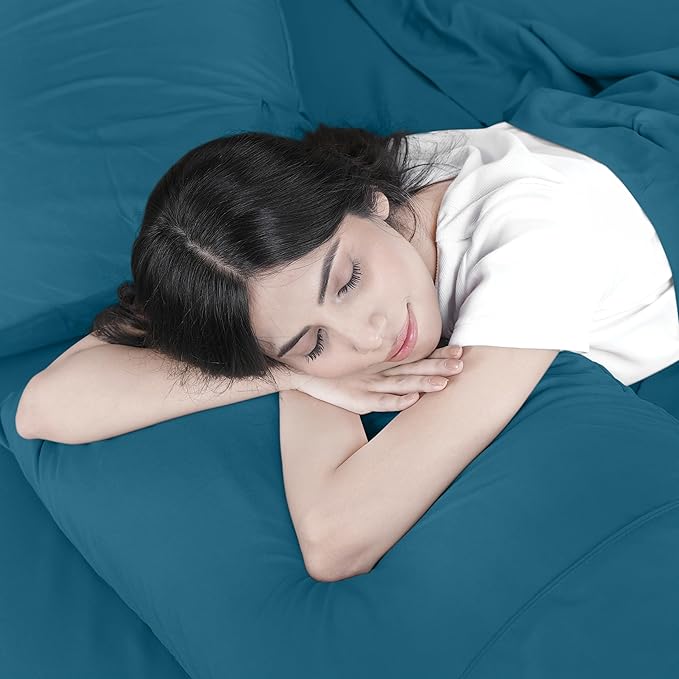 Utopia Bedding Full Sheet Set – 4 Piece Bed Sheets for Full Size Bed, Soft and Breathable Microfiber, Includes 1 Fitted Sheet, 1 Flat Sheet and 2 Pillowcases (Denim Blue)