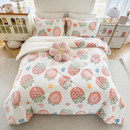 Strawberry Print Fleece Comforter Set - 3 Piece Queen Size Thick Fluffy Comforter for Her Girls Women, Plush, Cozy & Warm,Soft Bedding Bedroom Decor for Winter (1 Comforter + 2 Pillow Shams)