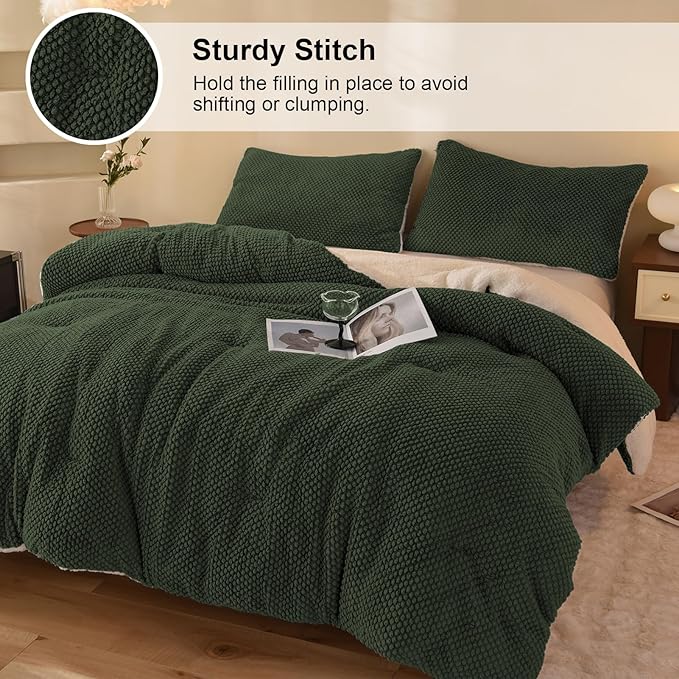 3D Jacquard Design Comforter Set, Ultra-Soft Warm Queen Size Sherpa Fur Plush 3-Pieces Sets Luxury Cozy Bedding with 2 Pillowcases (90"x90", Dark Green)