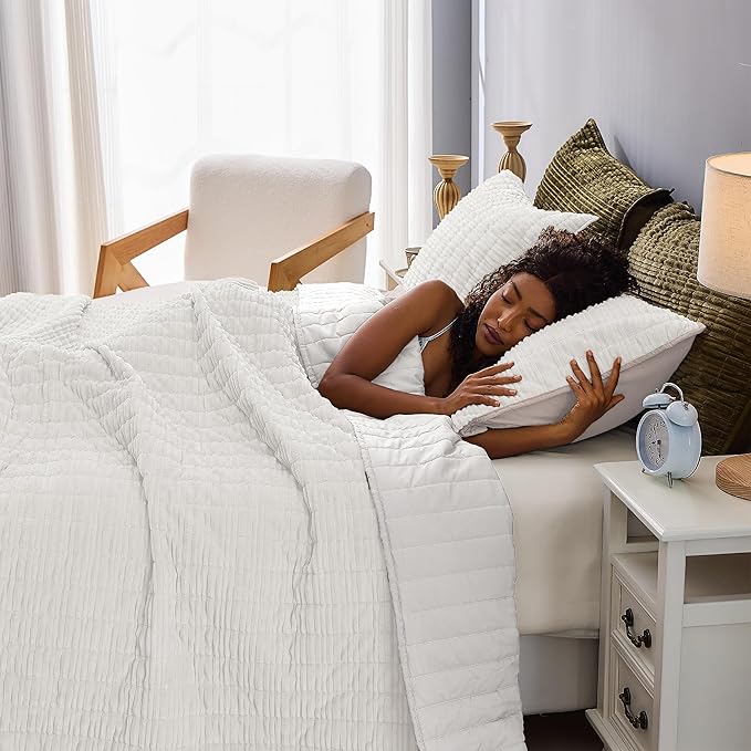 Wonderful Luxury Velvet Quilt - Striped Channel Stitch Ivory Quilt King, Soft Corduroy Lightweight Comforter, Pet-Friendly, Tear-Resistant, Bedspread Coverlet Bedding for All Season,106"x94"