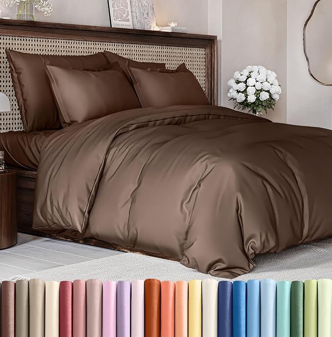 Duvet Cover Queen Size Set - Extra Soft Queen Size Duvet Cover 90 x 90 with 2 Pillow Shams - Hotel Luxury, Easy Care and Fade Free with Zipper Closures & Ties - Comfy, Breathable Bedding Set (Brown)