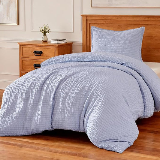 Amazon Basics Jacquard Geometric Microfiber 2-Piece Duvet Cover Set, Includes 1 Duvet Cover and 1 Pillow Sham, Twin, Blue Striped