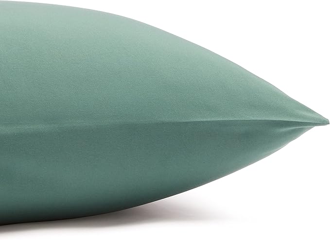 Amazon Basics Lightweight Super Soft Easy Care Wrinkle Free Microfiber 3 Piece Bed Sheet Set with 14-Inch Deep Pockets, Twin, Emerald Green, Solid, Kids, Men & Women Bedding (Pack of 4) AmazonBasics