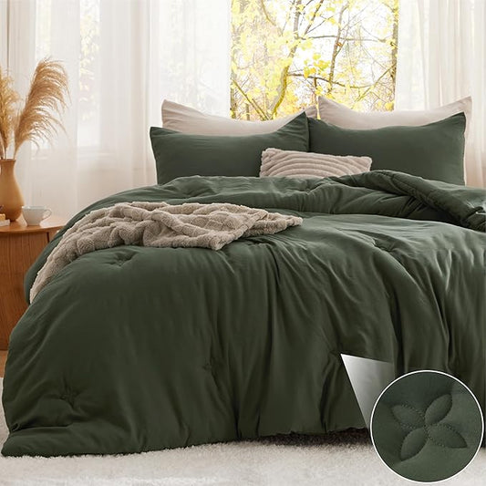 Bedsure Full Size Comforter Set Olive Green, Soft Prewashed Full Bedding, Quilted Comforter with Clover Design, Down Alternative Comforter for All Seasons, 3 Pieces Bed Set with 2 Pillow Shams