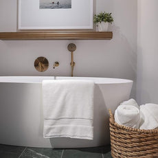 100% Organic Cotton Bath Towel Set | Bathroom Luxury Towel Set of 6 | GOTS Certified | Hotel Premium Towels | 700 GSM | 2 Bath Towels 30 x 56 | 2 Hand Towels 16 x 30 | 2 Wash Cloths 13 x 13 | White