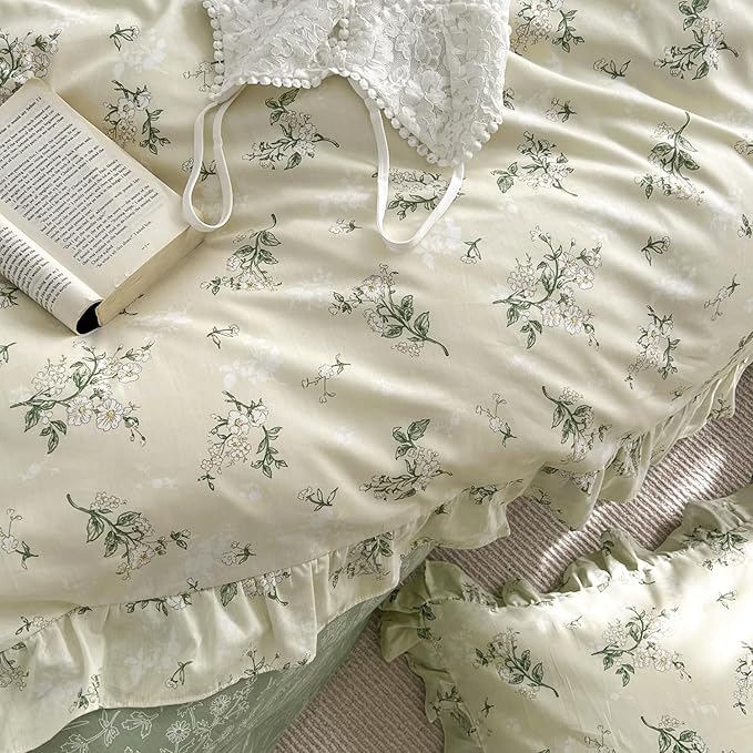 MKXI Queen Size Beige & Green Floral Comforter Set - 3 Piece Ruffled Lace Bedding Set with Reversible Design, Soft Aesthetic Cottagecore Style Green Leaf Comforter for Girls, Women, and Teens