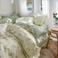 MKXI Full Size Beige & Green Floral Comforter Set - 3 Piece Ruffled Lace Bedding Set with Reversible Design, Soft Aesthetic Cottagecore Style Green Leaf Comforter for Girls, Women, and Teens