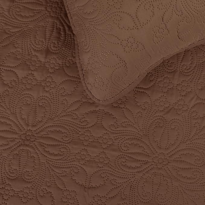 Easy-Going Full/Queen Size Reversible Quilt Set with 1 Quilt and 2 Pillow Shams, Soft Bed Quilt Cover, Water Resistant Lightweight Microfiber Bedspread, Stain Resistant, Damask-Brown/Beige