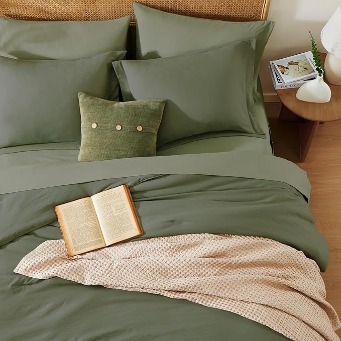 WRENSONGE Queen Comforter Set- 7 Pieces Soft Olive Green Bed in a Bag with Fitted Sheet, Flat Sheet, 2 Pillow Shams, and 2 Pillowcases- Warm Bedding Sets Queen for All Season