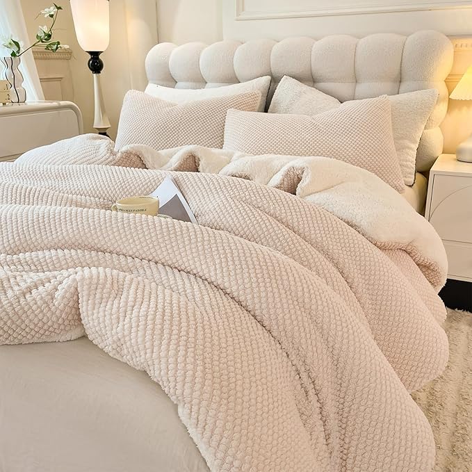 3D Jacquard Design Comforter Set, Ultra-Soft Warm Queen Size Sherpa Fur Plush 3-Pieces Sets Luxury Cozy Bedding with 2 Pillowcases (90"x90", Cream White)
