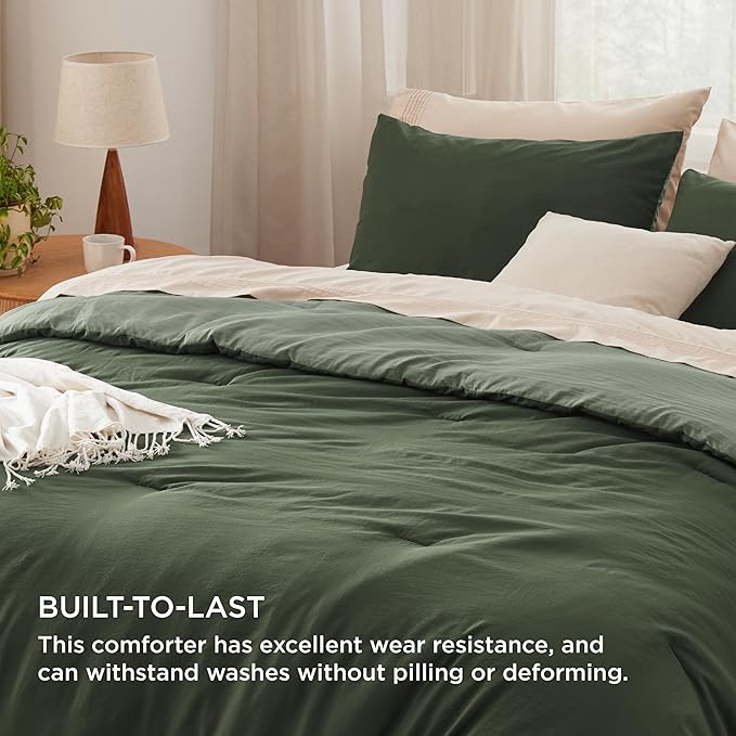 Bedsure Queen Size Comforter Set, Reversible Dark Green Soft Prewashed Bedding for All Seasons, 3 Pieces Warm Down Alternative Bed Set, 1 Lightweight Comforter (90"x90") and 2 Pillowcases (20"x26")