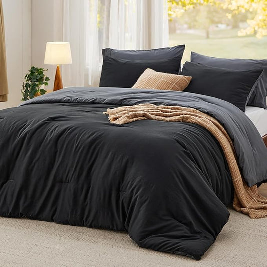 Bedsure Queen Size Comforter Set, Reversible Black Soft Prewashed Bedding for All Seasons, 3 Pieces Warm Down Alternative Bed Set, 1 Lightweight Comforter (90"x90") and 2 Pillowcases (20"x26")