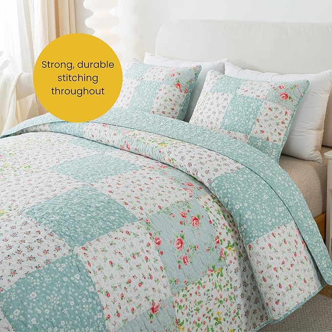Soul & Lane Whispering Flowers Cotton Quilt Set - King Size with 2 Shams, White and Blue Pieced Patchwork Design, Country Floral Quilted Comforter, Lightweight Summer Farmhouse Bedding